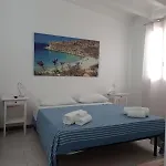 Mattia Oda ve Kahvaltı Lampedusa